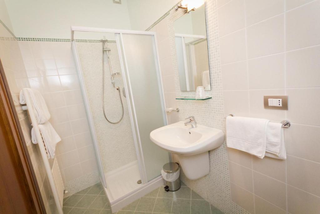 Hotel Donnini Assise Chambre photo